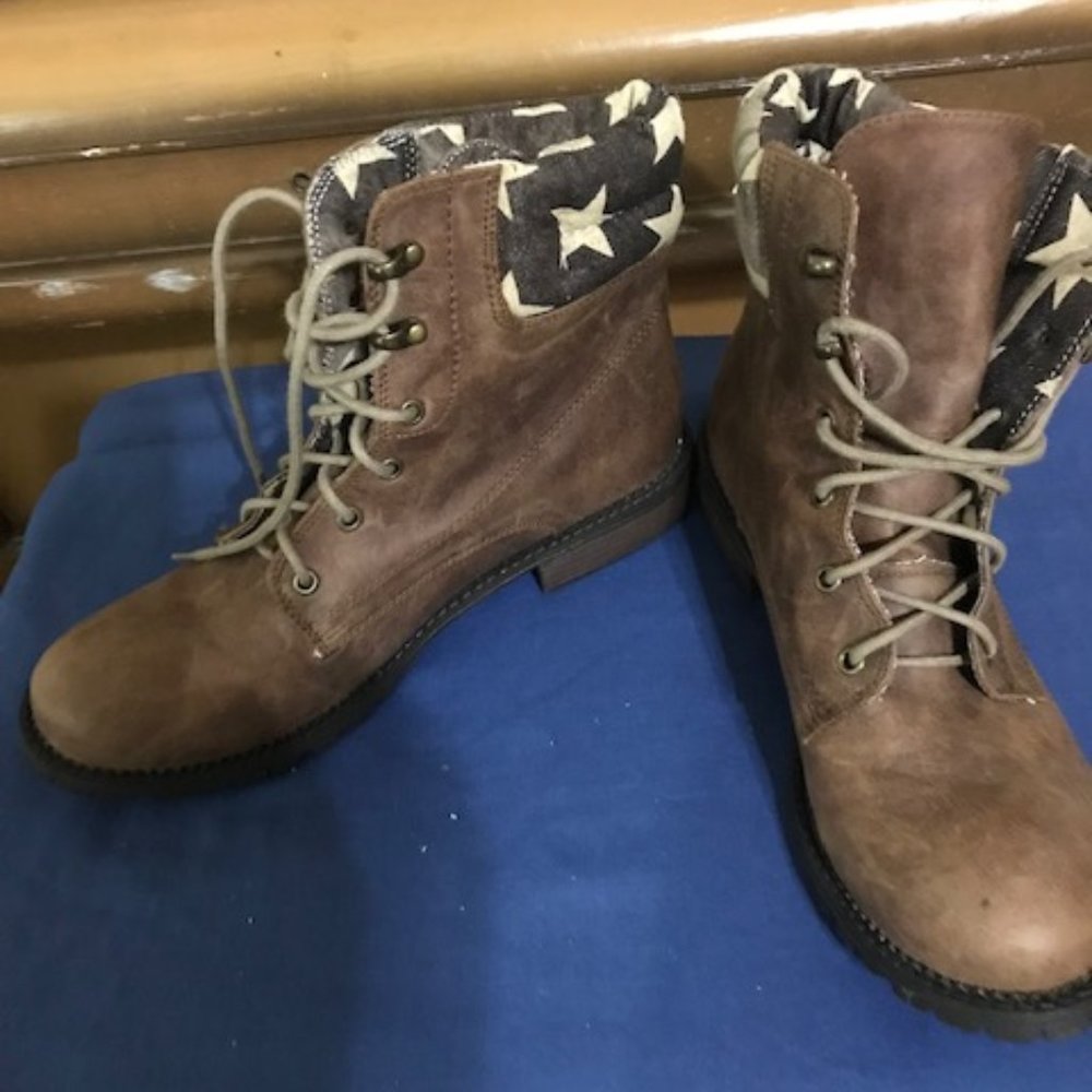 Coconut Lumber jack Boots